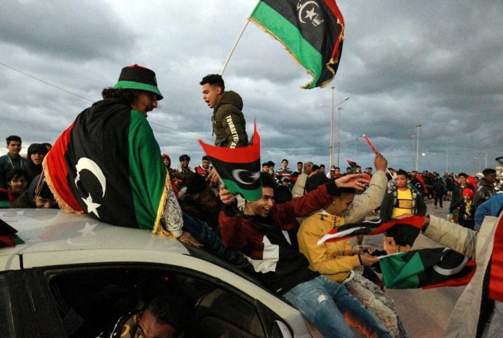 Cac cuong quoc tim kiem giai phap hoa binh dai lau cho Libya